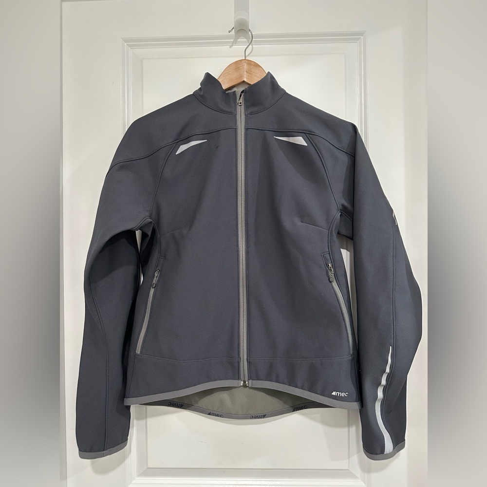 MEC Women’s Dark Gray Cycling/ Running Reflective Jacket Women’s Medium